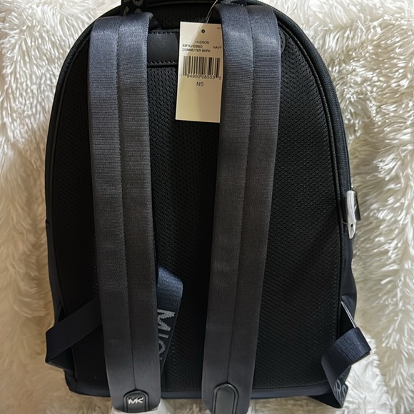 Brandnew Michael Kors Commuter Backpack - Picture 2 of 3